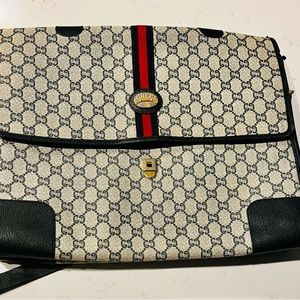 Vintage Gucci Plus large messenger bag authentic